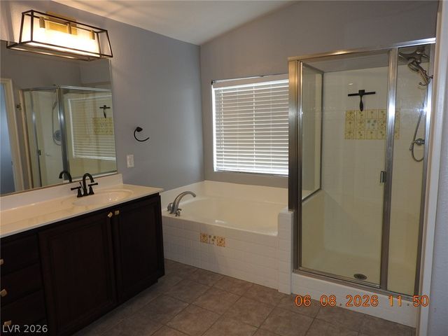 42 Sandy Bunker Lane, Las Vegas, NV 89148