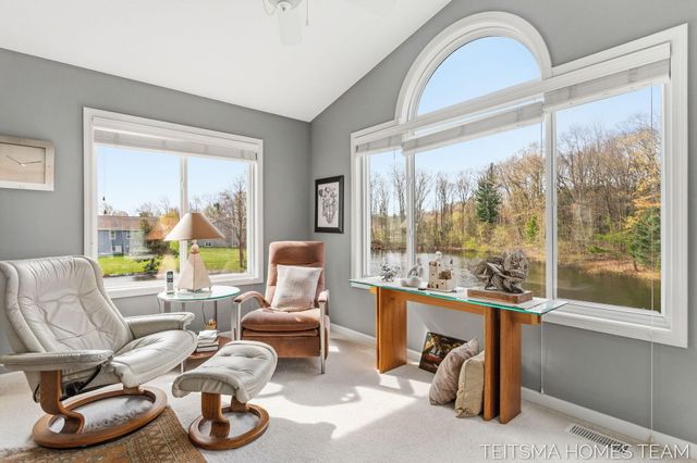 15443 Winchester Circle, Grand Haven, MI 49417