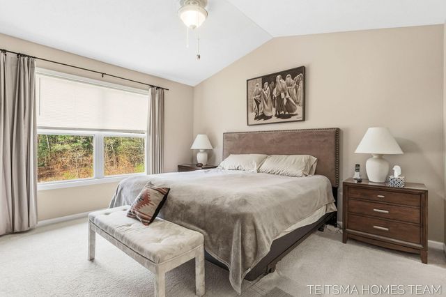 15443 Winchester Circle, Grand Haven, MI 49417