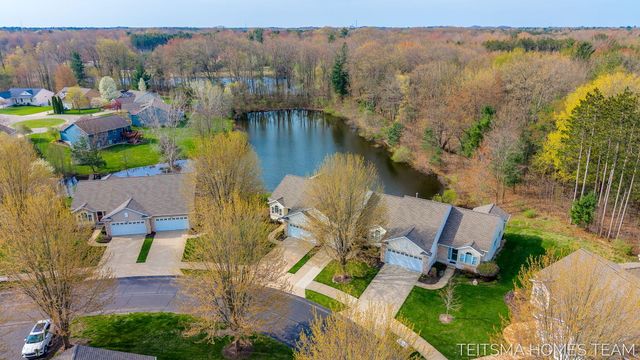 15443 Winchester Circle, Grand Haven, MI 49417
