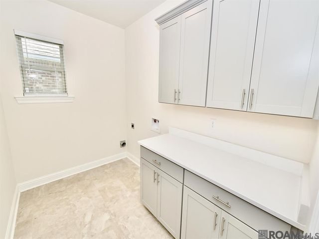 17065 White Ibis Ave, Prairieville, LA 70769