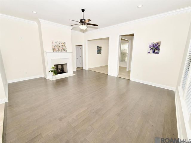 17065 White Ibis Ave, Prairieville, LA 70769