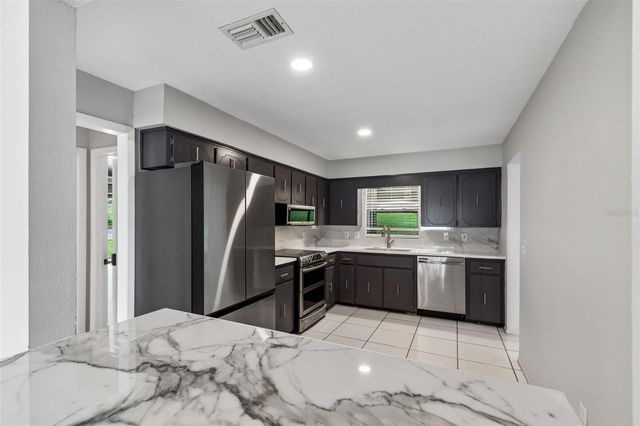 400 E SILVER STAR ROAD, Ocoee, FL 34761