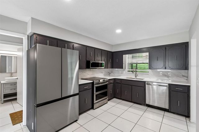 400 E SILVER STAR ROAD, Ocoee, FL 34761