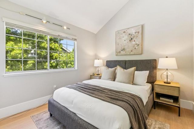 516 Saint Vincent Lane, Foster City, CA 94404