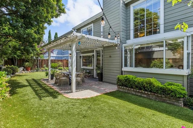 516 Saint Vincent Lane, Foster City, CA 94404