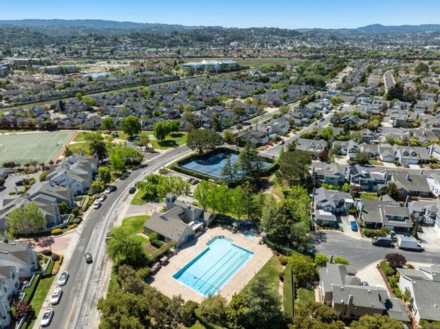 516 Saint Vincent Lane, Foster City, CA 94404