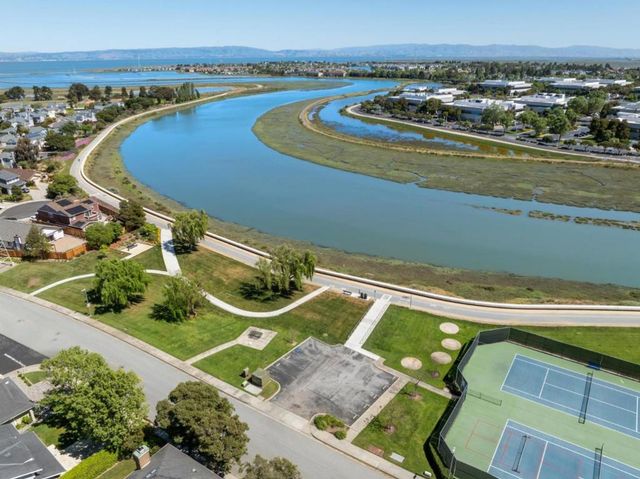 516 Saint Vincent Lane, Foster City, CA 94404