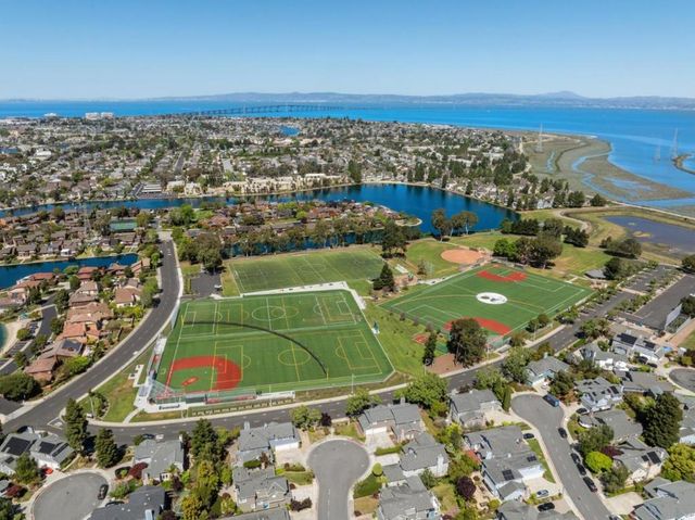 516 Saint Vincent Lane, Foster City, CA 94404