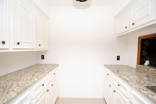 190 Dawns Edge Drive, Conroe, TX 77356