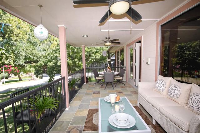 190 Dawns Edge Drive, Conroe, TX 77356