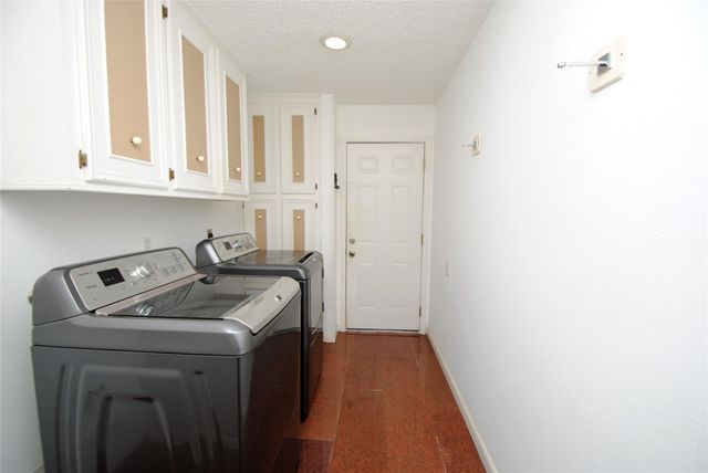 190 Dawns Edge Drive, Conroe, TX 77356