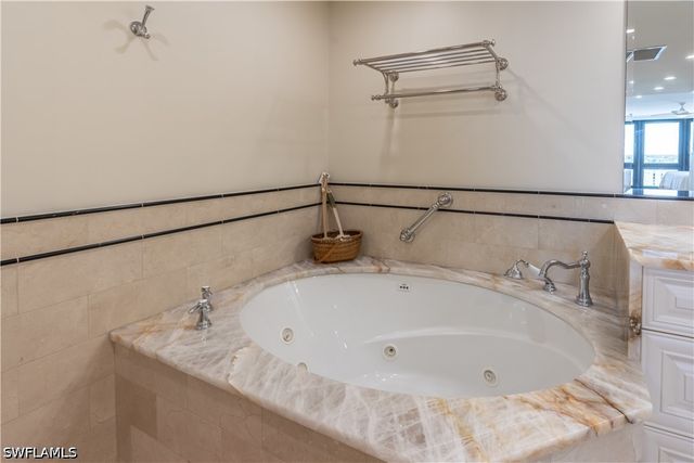 4031 Gulf Shore BLVD N PHIE, Naples, FL 34103