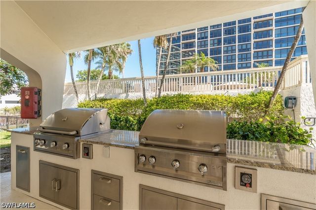 4031 Gulf Shore BLVD N PHIE, Naples, FL 34103
