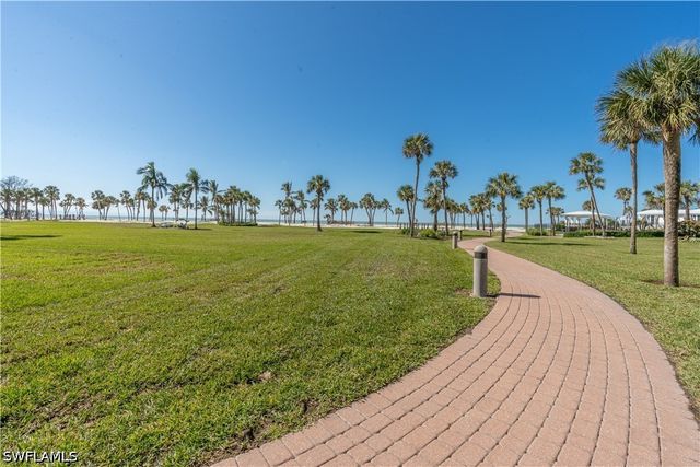 4031 Gulf Shore BLVD N PHIE, Naples, FL 34103