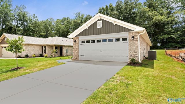 15356 Lapwing Cove, Athens, AL 35611