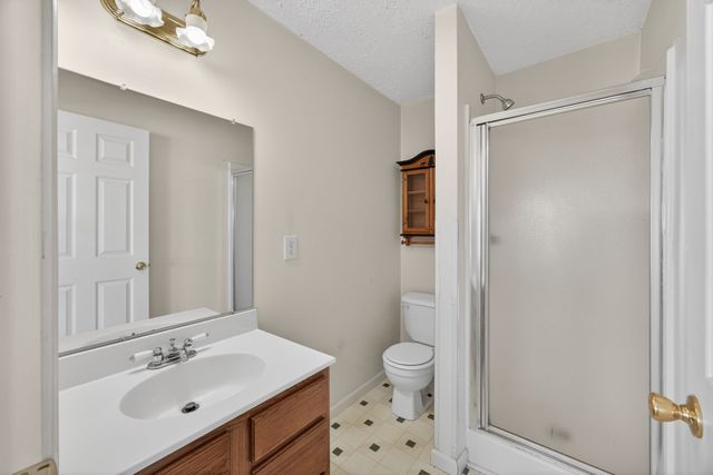 165 Almyra Rd, Sparta, TN 38583