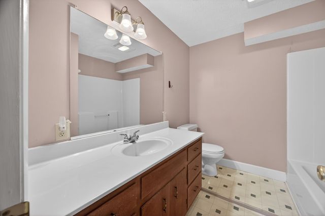 165 Almyra Rd, Sparta, TN 38583