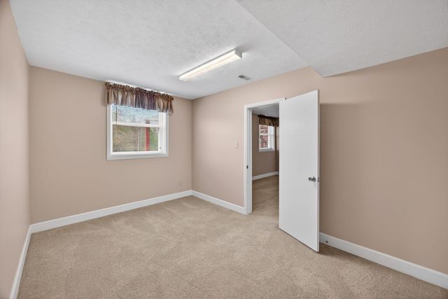 165 Almyra Rd, Sparta, TN 38583