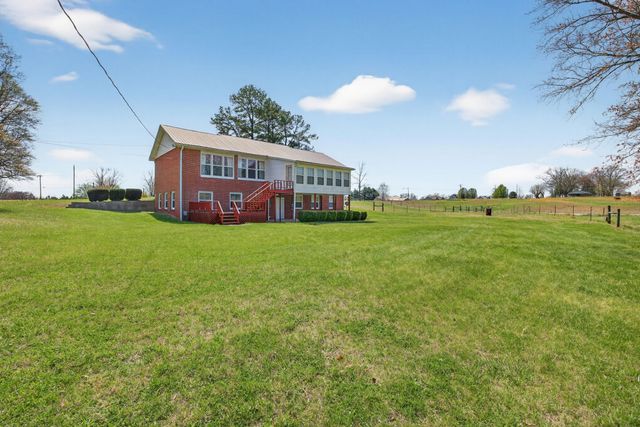 165 Almyra Rd, Sparta, TN 38583