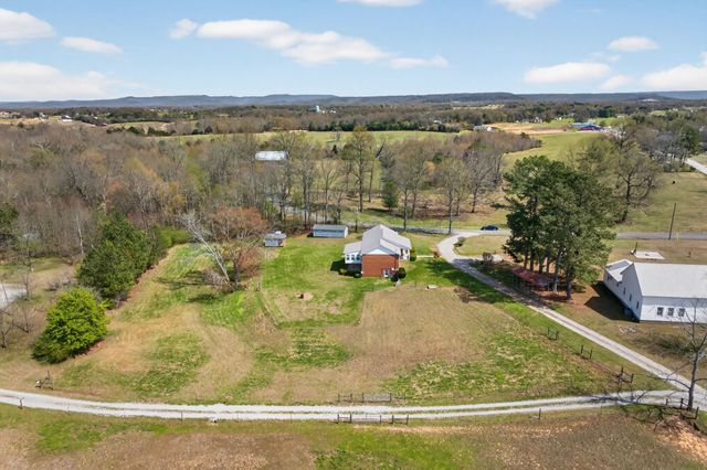 165 Almyra Rd, Sparta, TN 38583