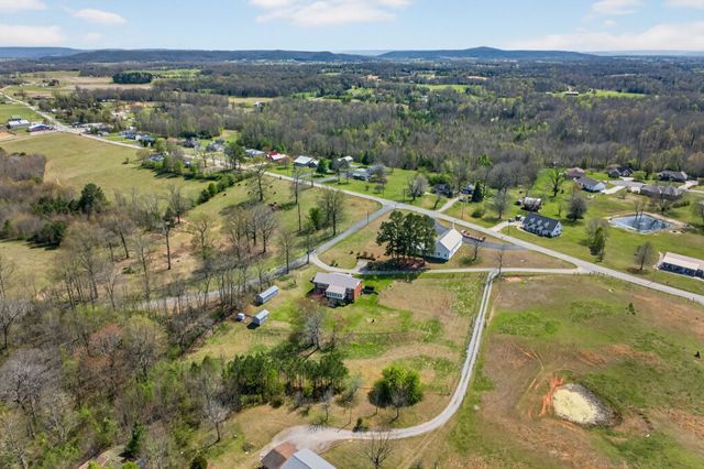 165 Almyra Rd, Sparta, TN 38583