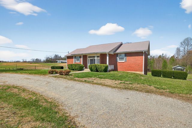 165 Almyra Rd, Sparta, TN 38583