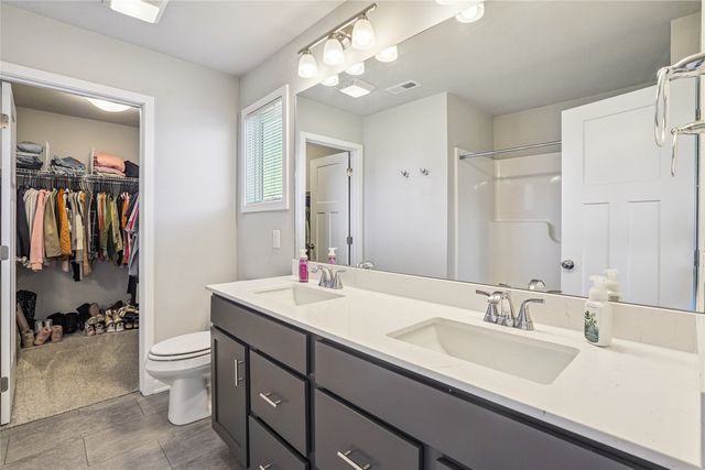 1806 E 19th Court, Norwalk, IA 50211