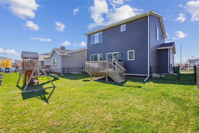 1806 E 19th Court, Norwalk, IA 50211