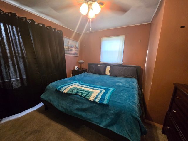 15035 Harding Avenue, Midlothian, IL 60445