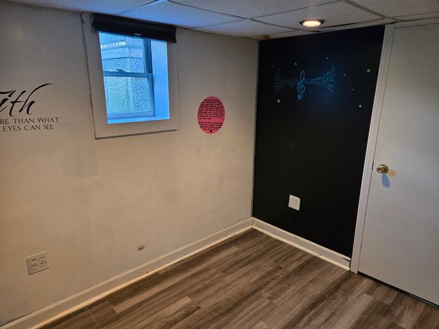 15035 Harding Avenue, Midlothian, IL 60445