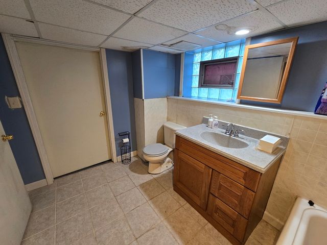 15035 Harding Avenue, Midlothian, IL 60445