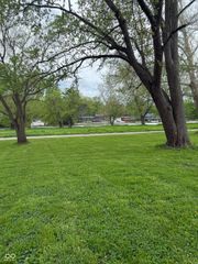 255 Riverwood Drive, Noblesville, IN 46062