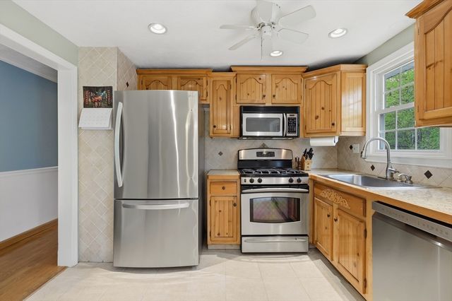 12 Village Lane, Billerica, MA 01862