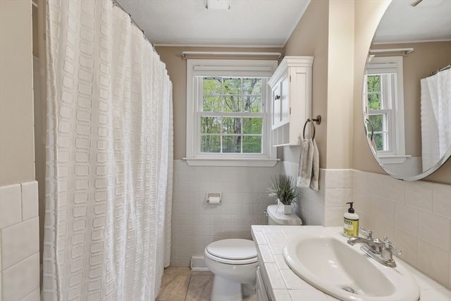 12 Village Lane, Billerica, MA 01862