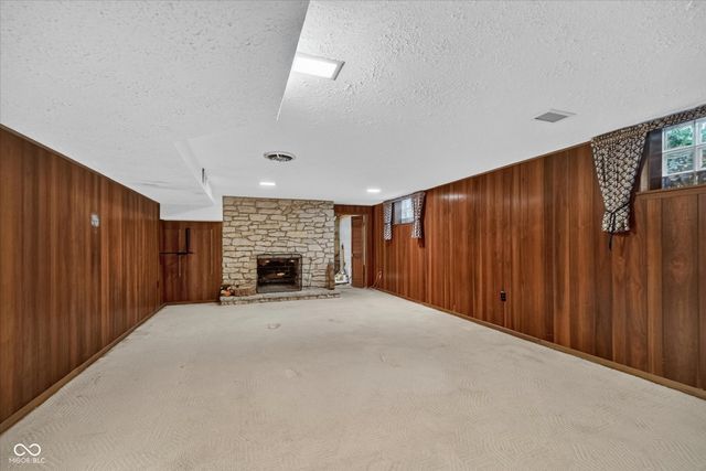 962 E 375 S, Franklin, IN 46131