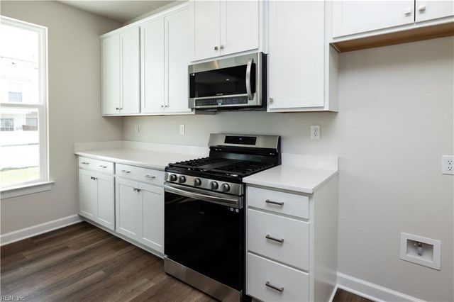 253 McCormick DR, Suffolk, VA 23434