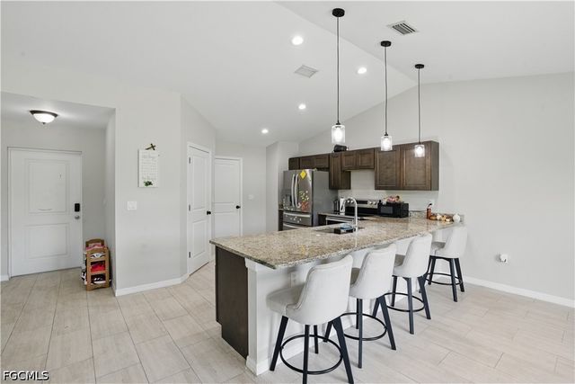 7824 6th TER, Labelle, FL 33935