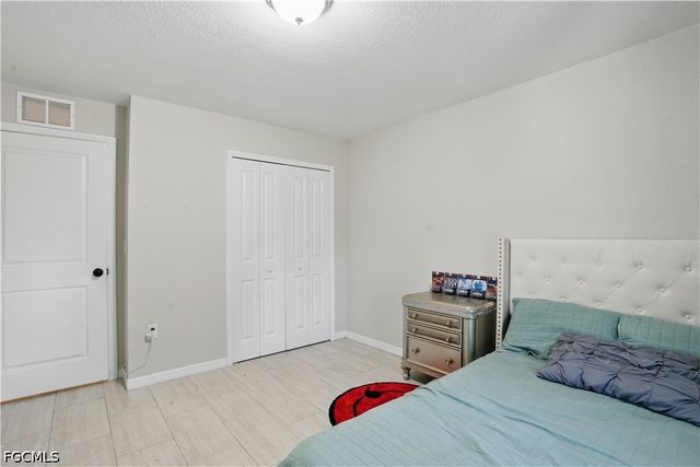 7824 6th TER, Labelle, FL 33935