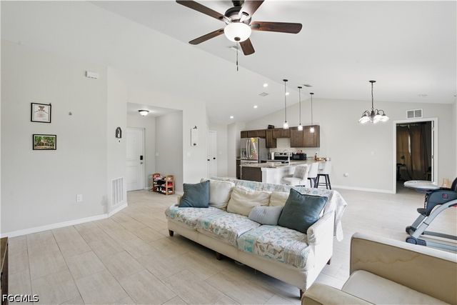 7824 6th TER, Labelle, FL 33935