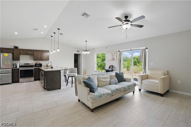 7824 6th TER, Labelle, FL 33935