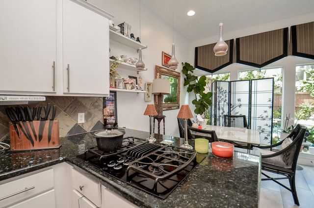 5360 Mcculloch Circle, Houston, TX 77056