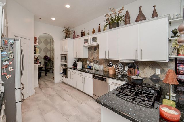 5360 Mcculloch Circle, Houston, TX 77056