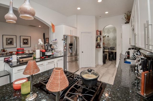 5360 Mcculloch Circle, Houston, TX 77056