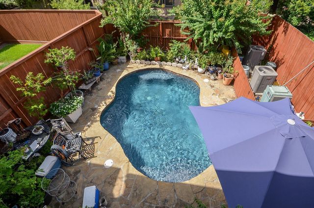 5360 Mcculloch Circle, Houston, TX 77056