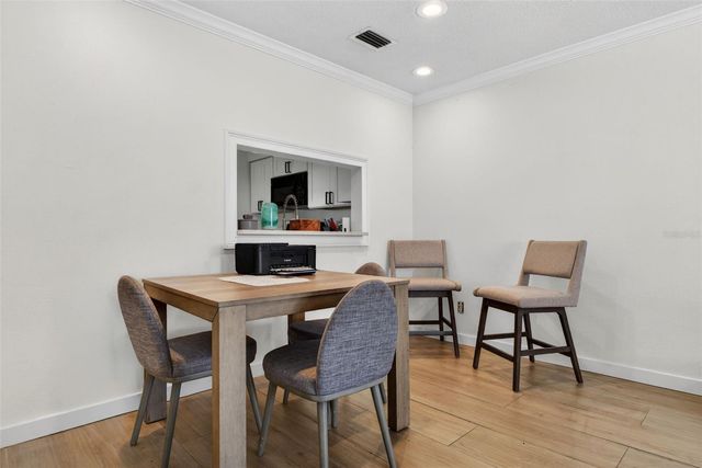 218 S TAMPANIA AVENUE, Tampa, FL 33609