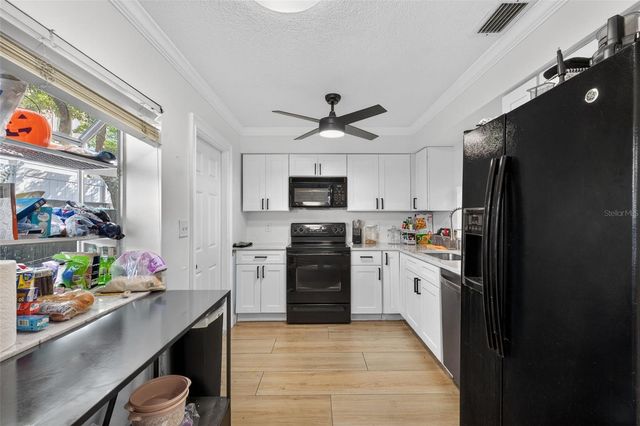 218 S TAMPANIA AVENUE, Tampa, FL 33609