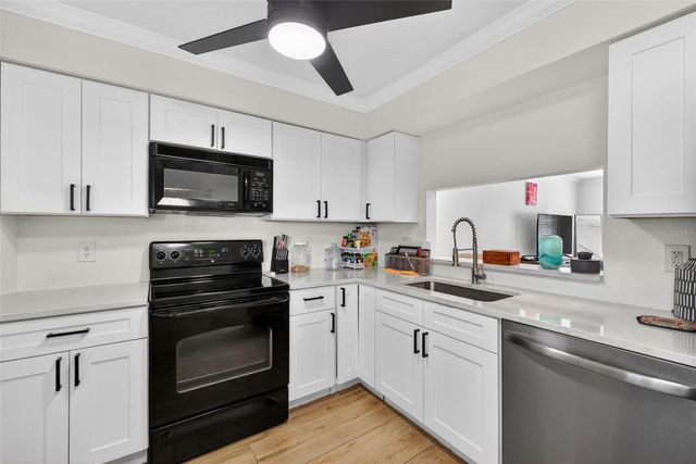 218 S TAMPANIA AVENUE, Tampa, FL 33609