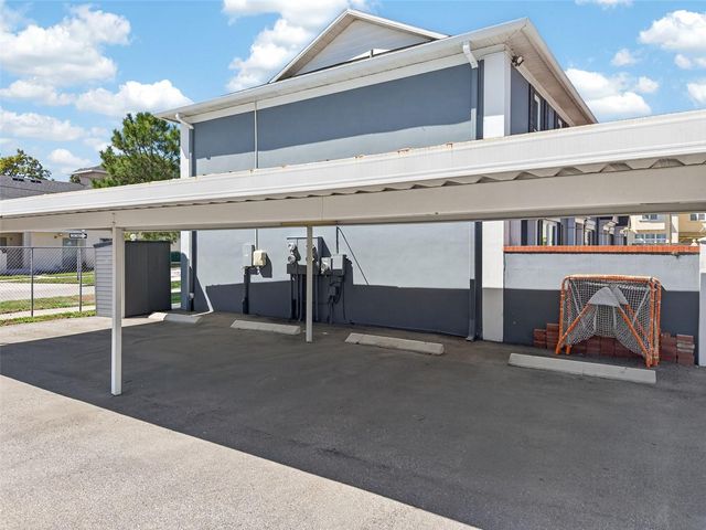 218 S TAMPANIA AVENUE, Tampa, FL 33609