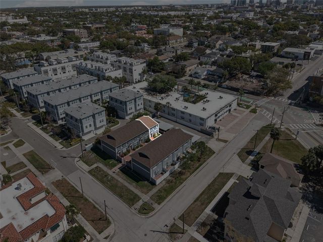 218 S TAMPANIA AVENUE, Tampa, FL 33609